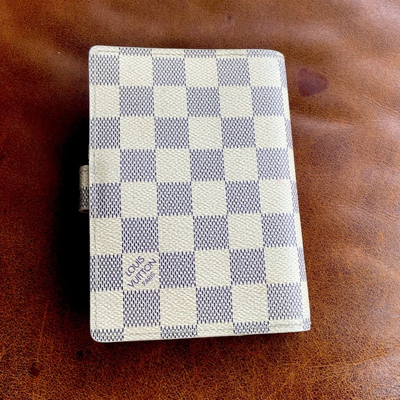 LOUIS VUITTON Small Ring Agenda Cover - Picture 3 of 3